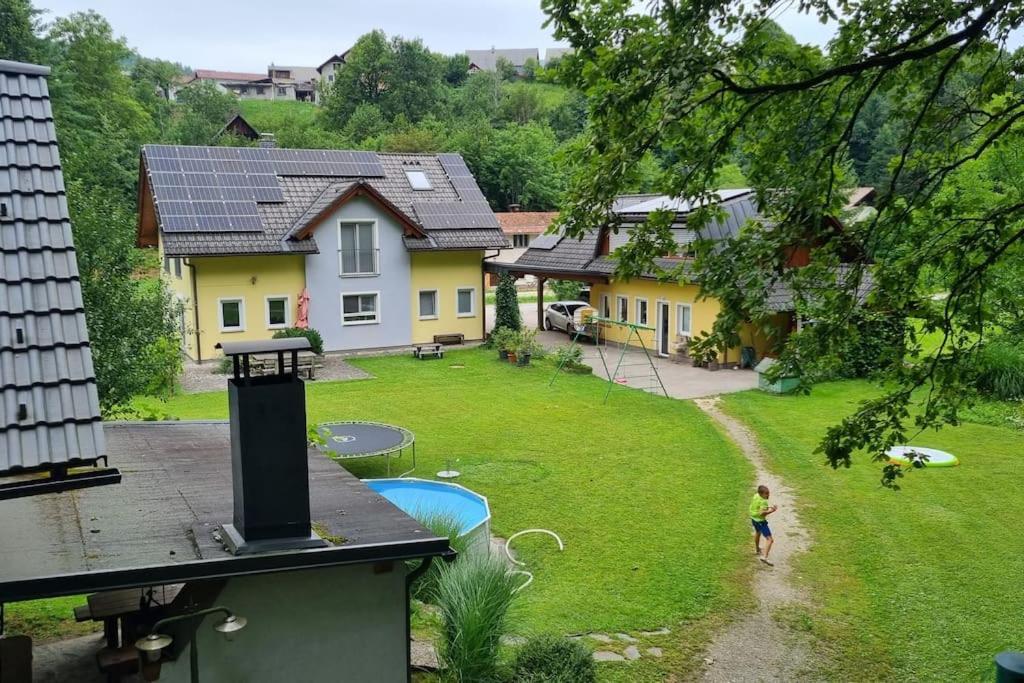 메드보데 Country Retreat, Near Ljubljana City, Apartma Na Vasi, Blizu Mesta Ljubljana 아파트 외부 사진